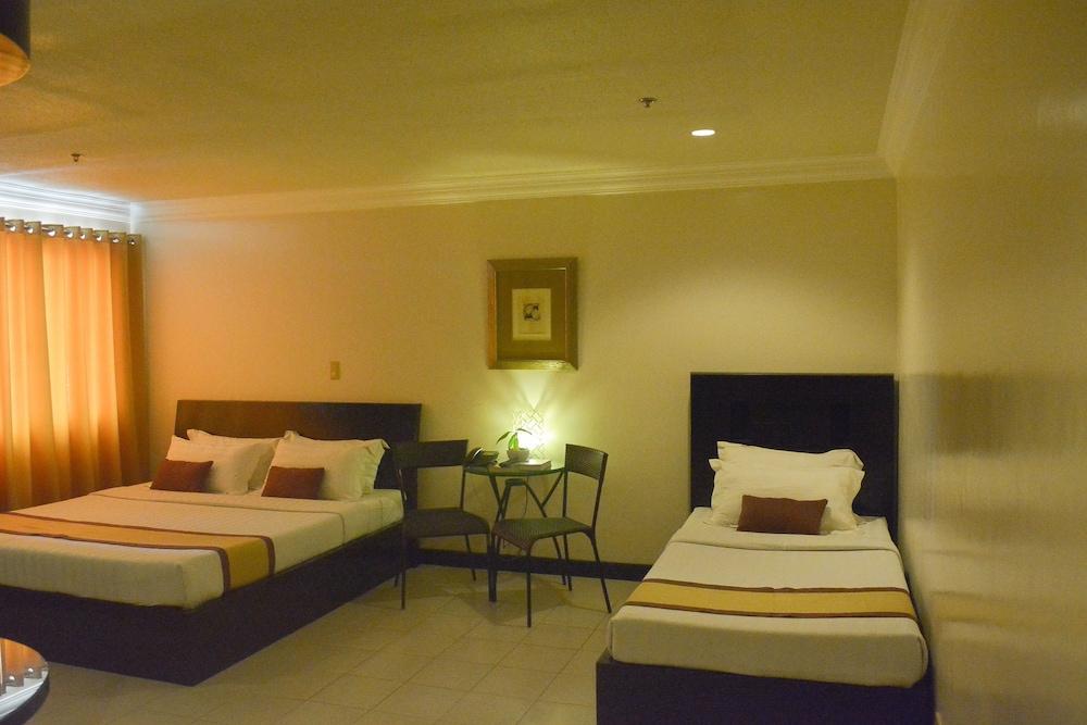 Hotel Tavern Surigao Εξωτερικό φωτογραφία
