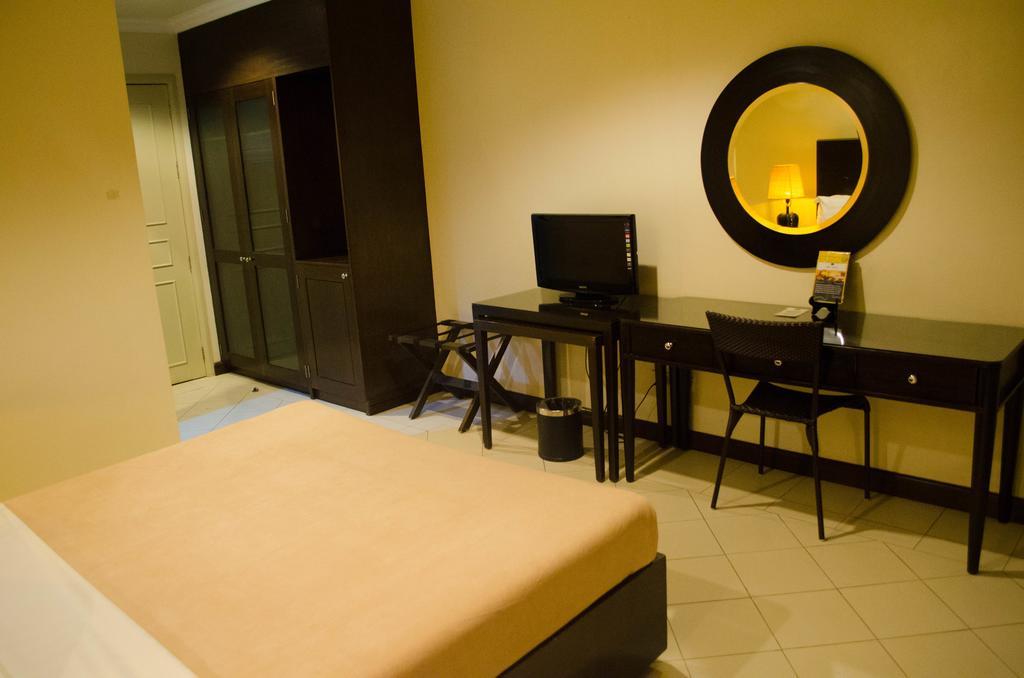 Hotel Tavern Surigao Εξωτερικό φωτογραφία